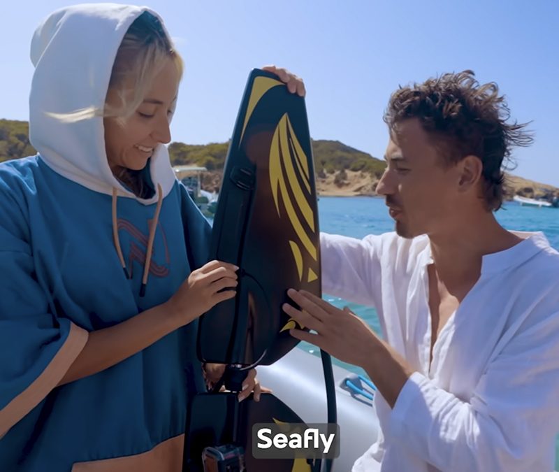 Charles et Mélanie testent le Seafly dans leur dernière vidéo YouTube !